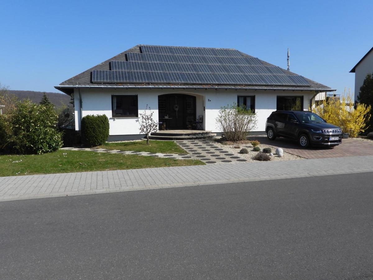 Ferienwohnung "Off Born" Familie Bremm Zell Exterior foto